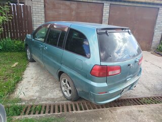 2001 Nissan Liberty, зелёный, 210000 рублей, вид 1
