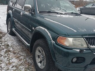 2005 Mitsubishi Pajero Sport I Рестайлинг, зелёный, 1100000 рублей, вид 1