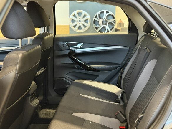 2026 Lada (ВАЗ) Vesta I Рестайлинг (NG), серый, 1855000 рублей - вид 5