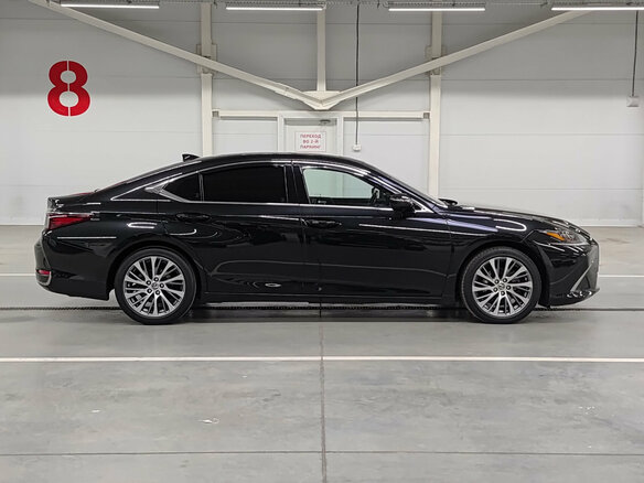2019 Lexus ES 250 VII, чёрный - вид 3