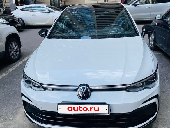 2022 Volkswagen Golf VIII, белый - вид 1