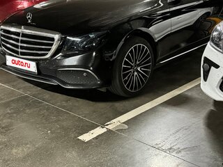 2016 Mercedes-Benz E-Класс 200 V (W213, S213, C238), чёрный, 2600000 рублей, вид 1