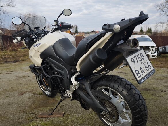 2008 Triumph Tiger 1050, белый, 550000 рублей - вид 3