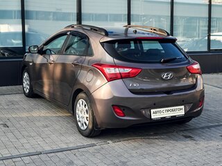 2014 Hyundai i30 II, коричневый, 825000 рублей, вид 3