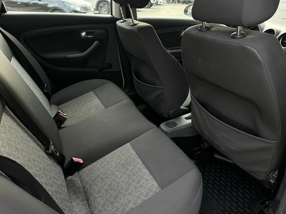 2008 SEAT Ibiza III Рестайлинг, белый, 270000 рублей - вид 9