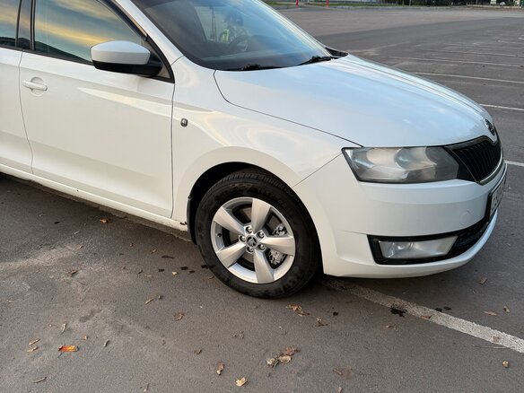 2014 Skoda Rapid I, белый, 650000 рублей