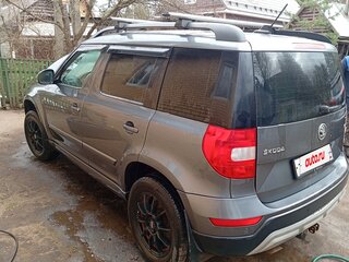 2017 Skoda Yeti I Рестайлинг, серый, 1400000 рублей, вид 3
