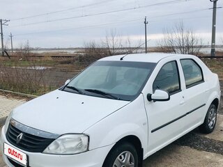 2013 Renault Logan I Рестайлинг, белый, 355000 рублей, вид 1