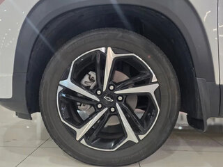 2023 Chevrolet TrailBlazer III, чёрный, 2000777 рублей, вид 4