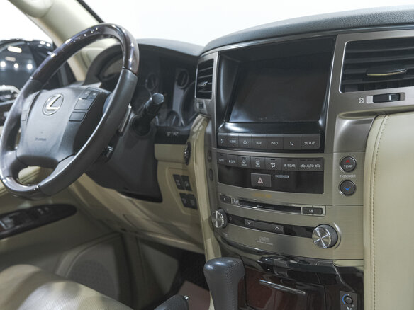 2013 Lexus LX 570 III Рестайлинг, чёрный, 4069000 рублей - вид 20