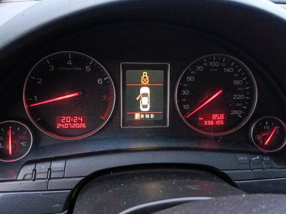 2002 Audi A4 II (B6), серебристый, 620000 рублей - вид 9