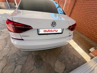 2018 Volkswagen Passat (North America and China) I Рестайлинг, белый, 2000000 рублей, вид 3