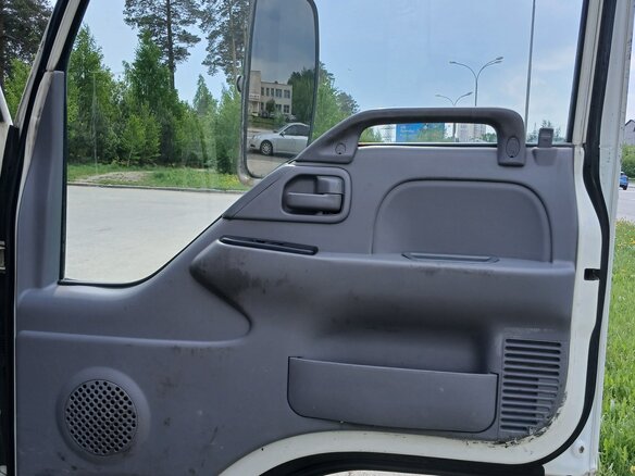 2011 Isuzu Elf (N-series), белый, 1000000 рублей - вид 20