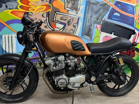 1981 Yamaha XJ750, оранжевый, 450000 рублей, вид 2