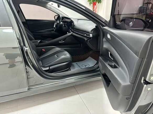 2023 Hyundai Elantra VII (CN7) Рестайлинг, серый, 1350000 рублей - вид 6