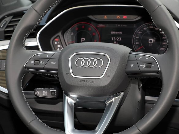 2026 Audi Q3 TFSI III (FJ), серый, 3900000 рублей - вид 15