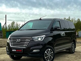 2018 Hyundai Grand Starex I Рестайлинг 2, коричневый, 3790000 рублей, вид 1