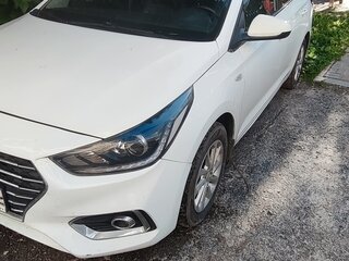 2019 Hyundai Solaris II, белый, 1050000 рублей, вид 1