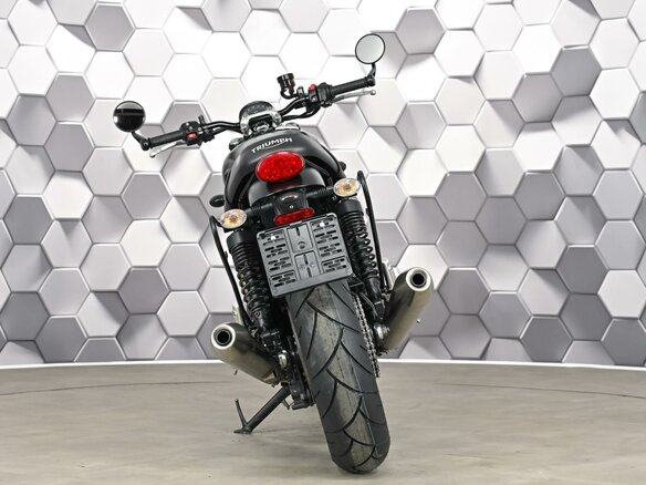 2021 Triumph Street Twin, серый, 747000 рублей - вид 5