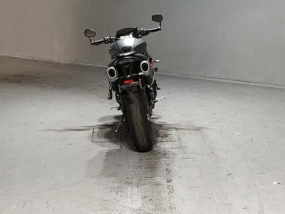 2018 Triumph Speed Triple, серый, 895000 рублей - вид 4