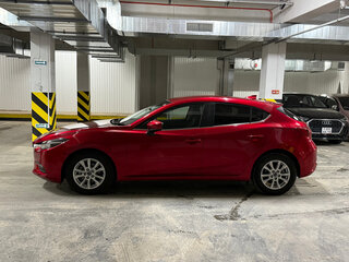 2018 Mazda Axela III Рестайлинг, красный, 1550000 рублей, вид 5