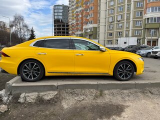 2021 Hyundai Grandeur VI Рестайлинг, жёлтый, 3000000 рублей, вид 2