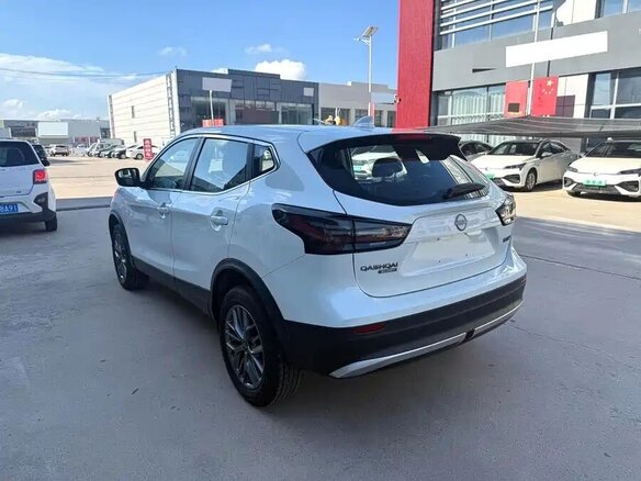 2025 Nissan Qashqai III Рестайлинг, белый, 2211609 рублей - вид 2