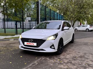 2021 Hyundai Solaris II Рестайлинг, белый, 1280000 рублей, вид 2
