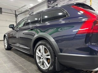 2017 Volvo V90 Cross Country I, синий, 3300000 рублей, вид 2