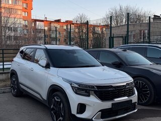 2022 Kia Seltos I Рестайлинг, белый, 2990000 рублей, вид 2