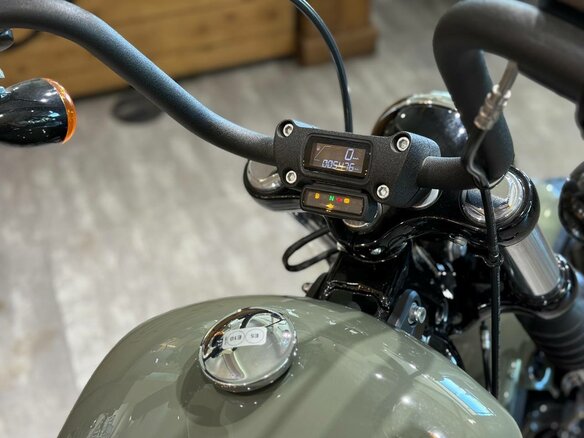 2021 Harley-Davidson Street Bob, зелёный, 1890000 рублей - вид 12