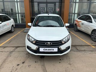 2026 Lada (ВАЗ) Granta I Рестайлинг, белый, 982000 рублей, вид 2