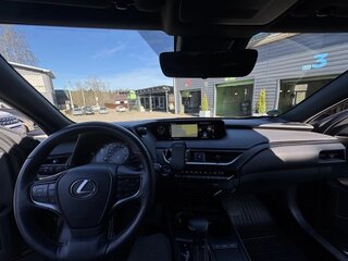 2020 Lexus UX 250h I, зелёный, 4100000 рублей, вид 4