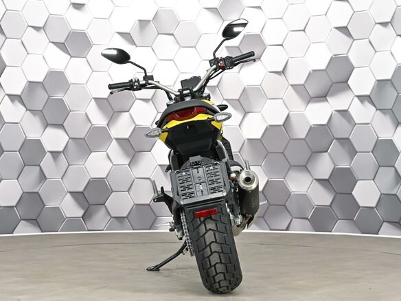2024 Ducati Scrambler 800, жёлтый, 999000 рублей - вид 4