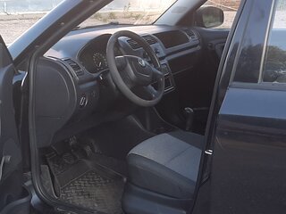 2010 Skoda Fabia II Рестайлинг, чёрный, 450000 рублей, вид 4