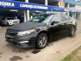 2020 Kia Optima IV Рестайлинг, чёрный, 600000 рублей, вид 4