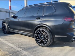 2019 BMW X7 M50d I (G07), чёрный, 8000000 рублей, вид 3