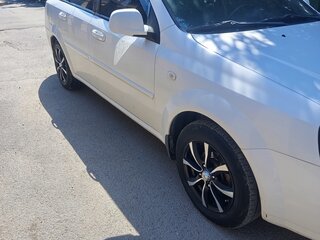 2010 Chevrolet Lacetti I, белый, 550000 рублей, вид 4