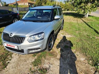 2015 Skoda Yeti I Рестайлинг, серебристый, 1150000 рублей, вид 3