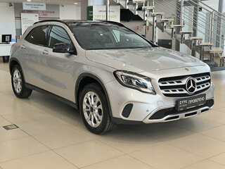 2017 Mercedes-Benz GLA 250 I (X156) Рестайлинг, серебристый, 1900000 рублей, вид 3