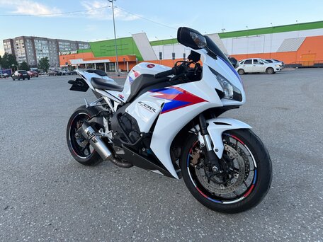 2012 Honda CBR 1000 RR/RA Fireblade, белый, 1099000 рублей, вид 2