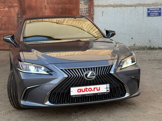 2018 Lexus ES 250 VII, серый, 3900000 рублей, вид 1
