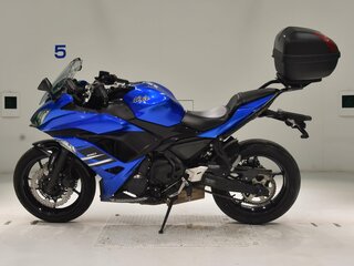 2018 Kawasaki Ninja 650, синий, 690000 рублей, вид 3