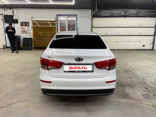 2015 Kia Rio III Рестайлинг, белый, 1350000 рублей, вид 4