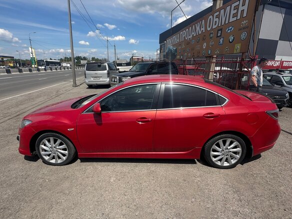 2011 Mazda 6 II (GH) Рестайлинг, красный, 985000 рублей - вид 8