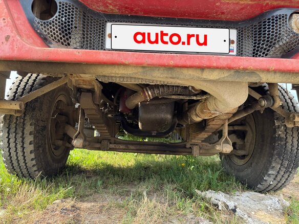2011 Sinotruk Howo ZZ3327, красный, 1400000 рублей - вид 7
