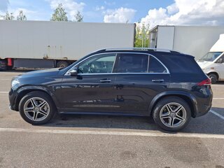 2021 Mercedes-Benz GLE 300 d II (V167), чёрный, 5600000 рублей, вид 3