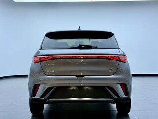2025 BYD Dolphin 44.9 kWh I, серебристый, 1590000 рублей, вид 4