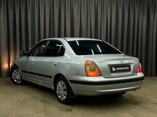 2004 Hyundai Elantra III (XD2) Рестайлинг, серебристый, 269900 рублей, вид 3