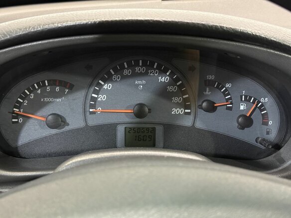 2007 Lada (ВАЗ) 2110, серый, 155000 рублей - вид 11